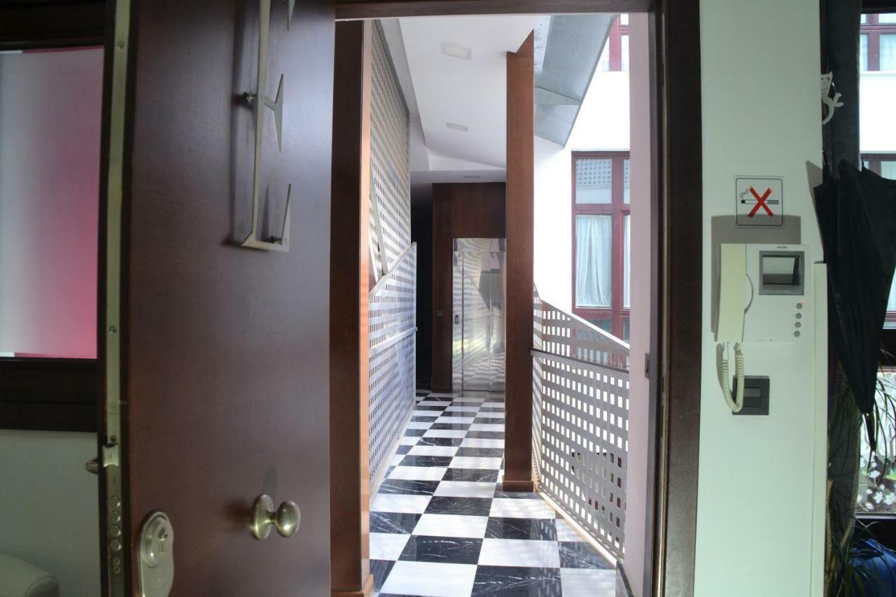 Carreteria Pool Apartamentosmalagamanagement מראה חיצוני תמונה